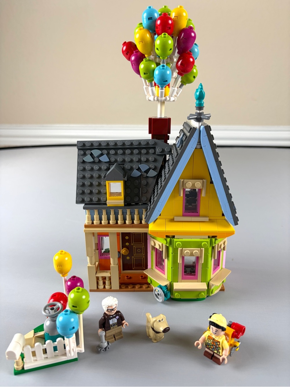 Lego Disney Up House 43217 with Minifigures
